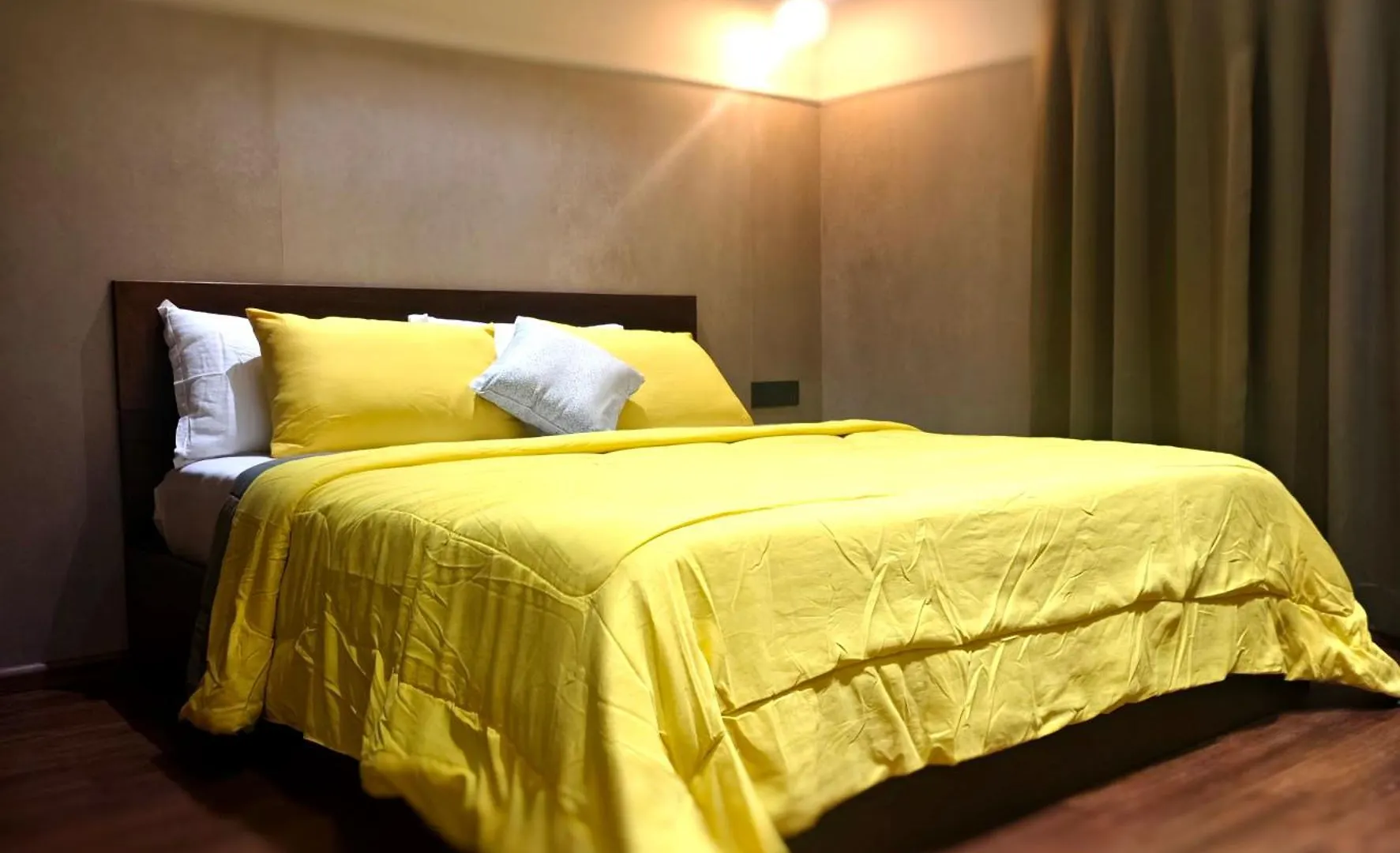Gulzar 1Bhk Service Apartment, كانور الهند
